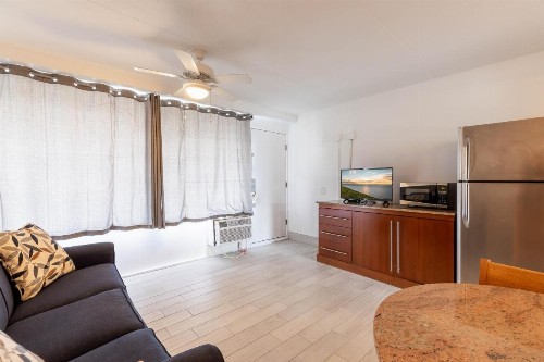 Premiere Motel - image 29