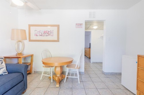 Premiere Motel - image 49