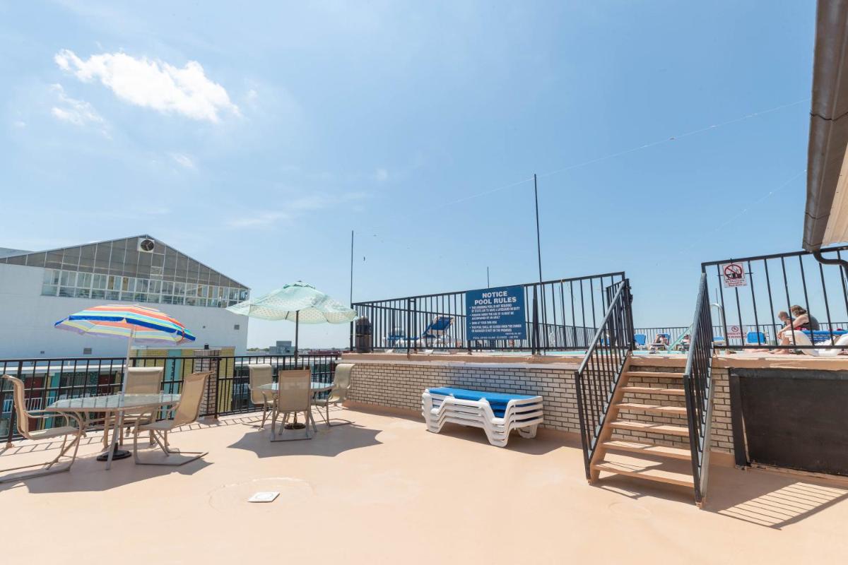 Premiere Motel - image 7