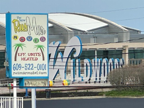 Rus Mar Motel - image 20