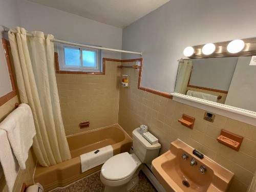 Rus Mar Motel - image 3