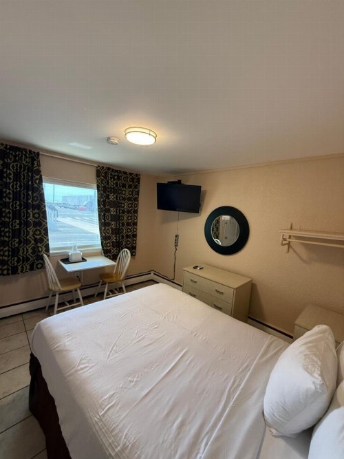 Rus Mar Motel - image 9