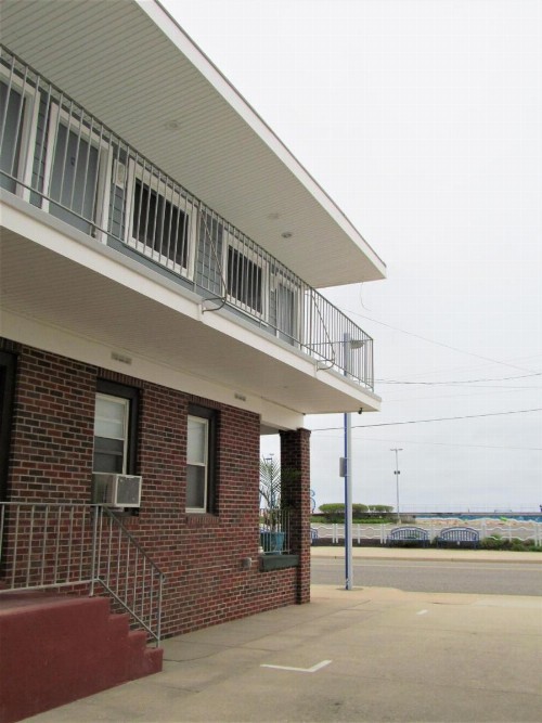 Rio Motel and Suites - image 13