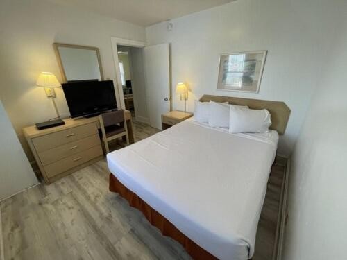 Rio Motel and Suites - image 25