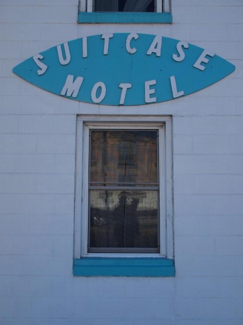 Suitcase Motel & Travel - image 33