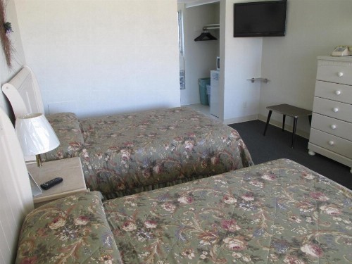 Starfire Motel - image 10