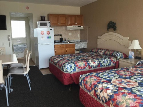 Starfire Motel - image 4