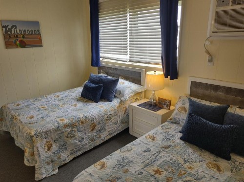 Pilgrim's Pride Motel - image 11