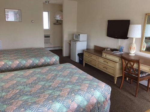 Crystal Sands Motel - image 29