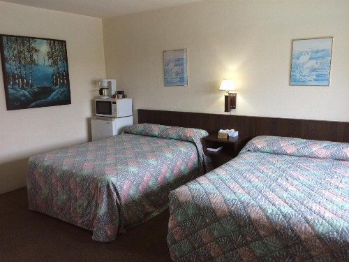 Crystal Sands Motel - image 40