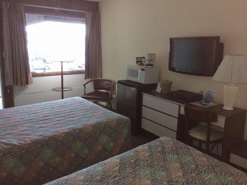 Crystal Sands Motel - image 47