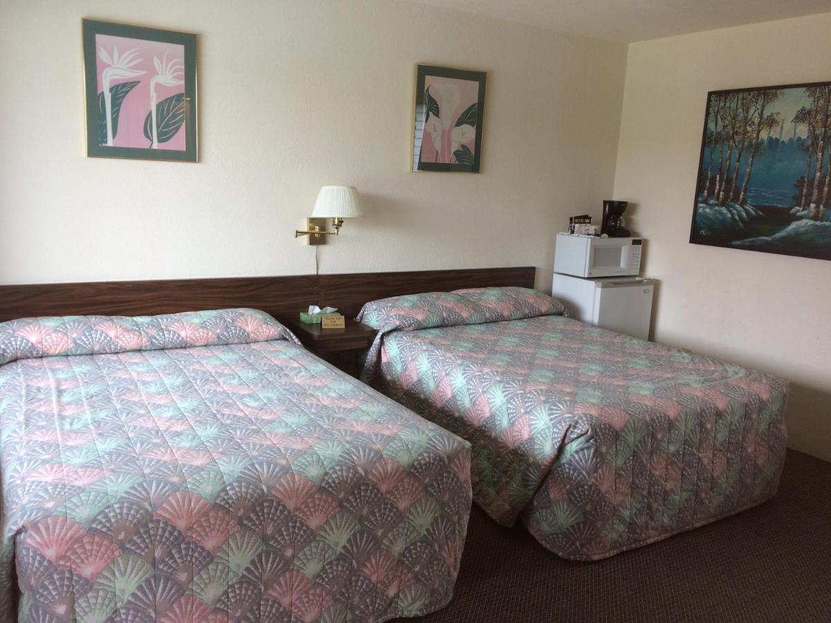 Crystal Sands Motel - image 7