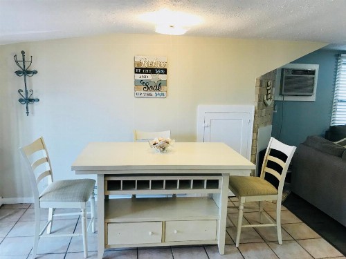 Beach House - image 8