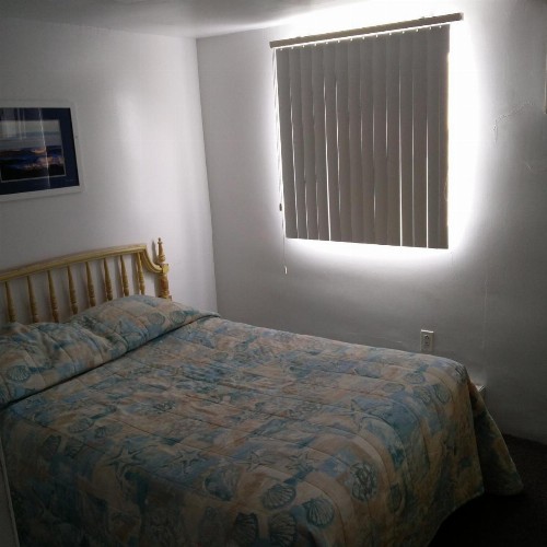 Tide Winds Motel - image 7