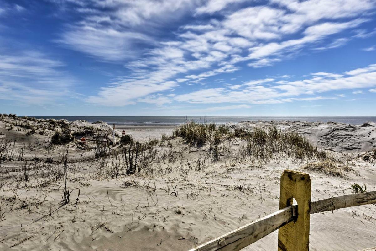 Coastal Condo with Pool 1 Block to Wildwood Beach! - image 4