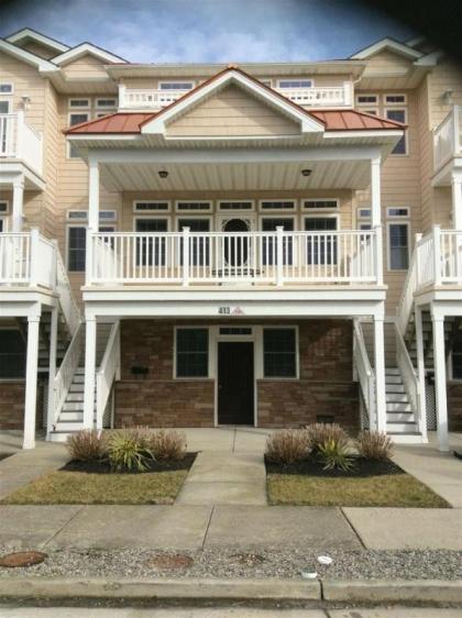 WW413 West Taylor Avenue