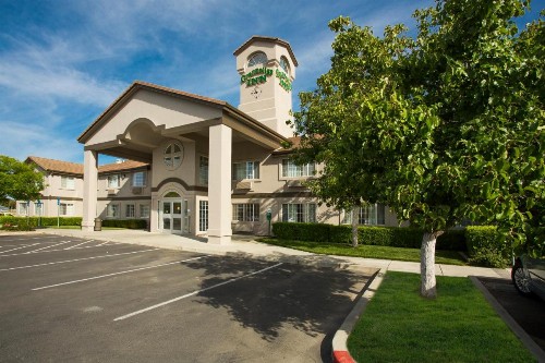Granzella's Inn - image 4