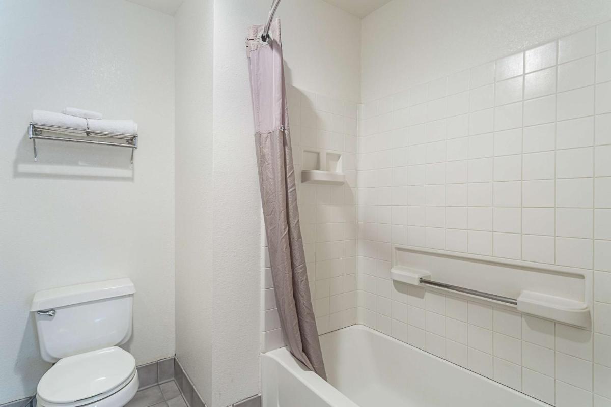 Motel 6-Williams AZ - West - Grand Canyon - image 3