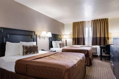 Econo Lodge Inn & Suites Williams - Grand Canyon Area - image 10