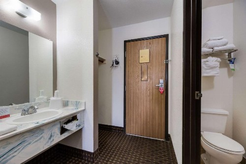Econo Lodge Inn & Suites Williams - Grand Canyon Area - image 31