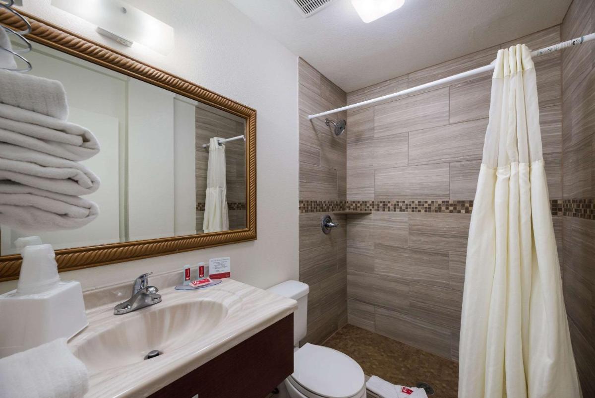 Econo Lodge Inn & Suites Williams - Grand Canyon Area - image 6