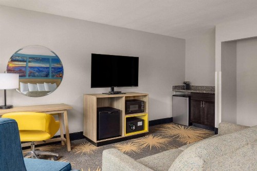 Days Inn by Wyndham Williams - image 13