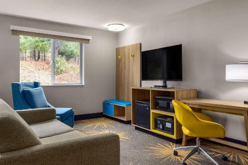Days Inn by Wyndham Williams - image 16