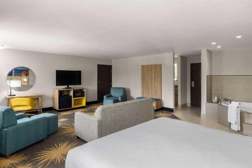 Days Inn by Wyndham Williams - image 34
