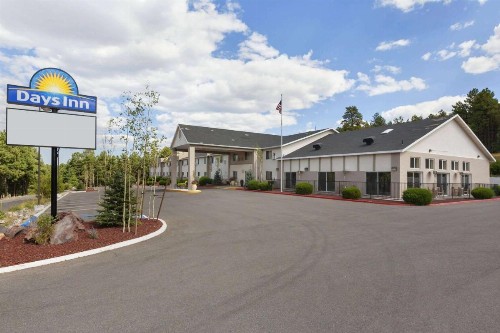 Days Inn by Wyndham Williams - image 4