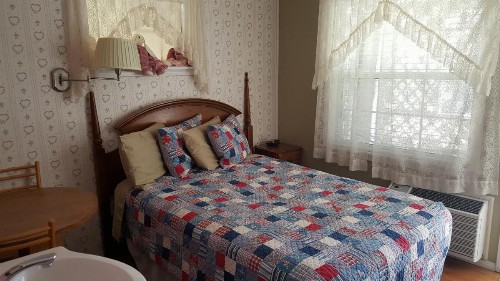 Canyon Country Inn - image 11
