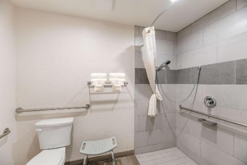 Quality Inn Near Grand Canyon - image 19