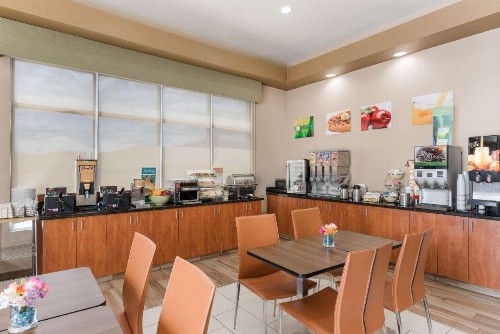 Quality Inn Near Grand Canyon - image 3