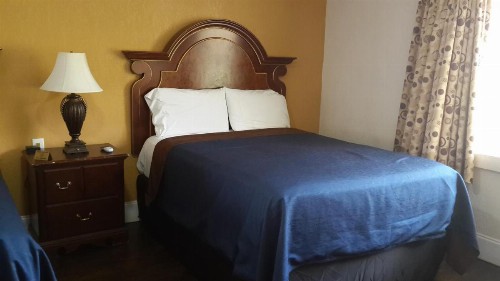 American Regency Inn - image 16