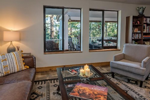 Sheridan House Inn- Adult Only Accommodation - image 15