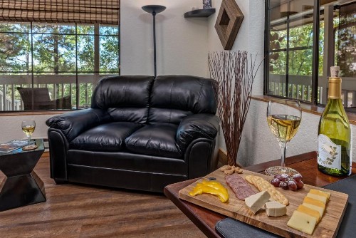 Sheridan House Inn- Adult Only Accommodation - image 46