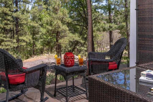 Sheridan House Inn- Adult Only Accommodation - image 7