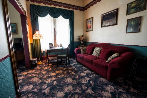 Red Garter Inn - image 25