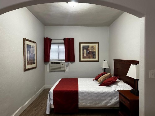 9 Arizona Motor Hotel - image 11