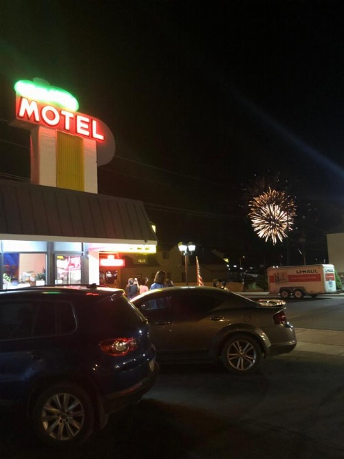Highlander Motel - image 10