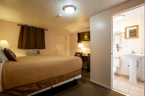 Celilo Inn - image 13