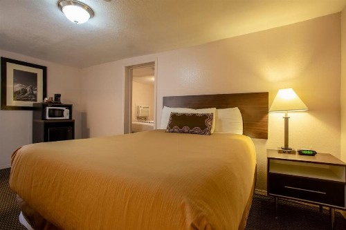Celilo Inn - image 17