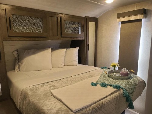 Grand Canyon RV Glamping - image 25