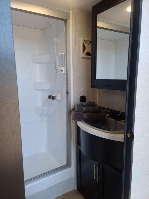 Grand Canyon RV Glamping - image 29