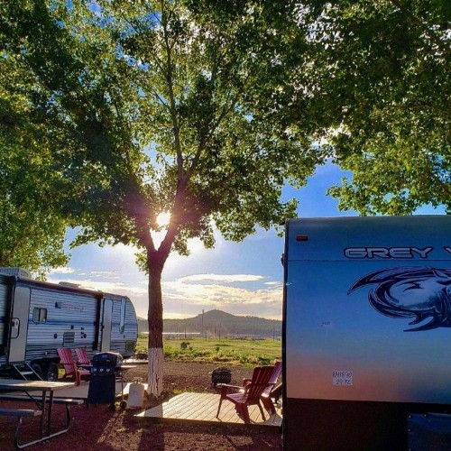 Grand Canyon RV Glamping - image 3