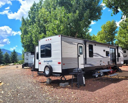 Grand Canyon RV Glamping - image 33