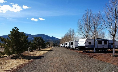 Grand Canyon RV Glamping - image 45