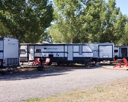 Grand Canyon RV Glamping - image 7