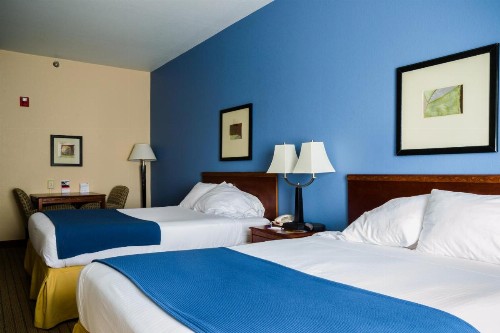 Holiday Inn Express Hotel & Suites Acme-Traverse City an IHG Hotel - image 15