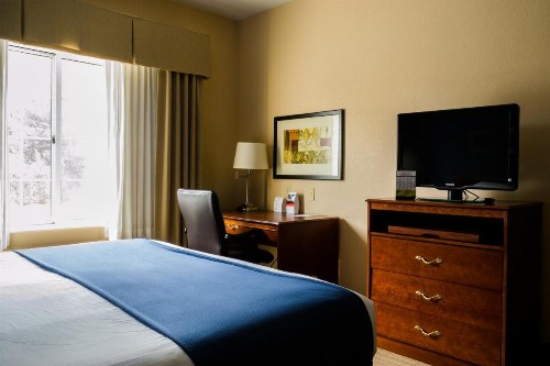 Holiday Inn Express Hotel & Suites Acme-Traverse City an IHG Hotel - image 17