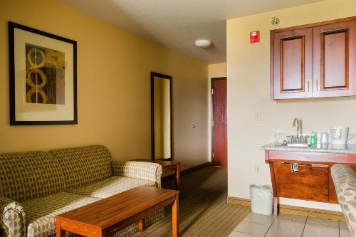 Holiday Inn Express Hotel & Suites Acme-Traverse City an IHG Hotel - image 18